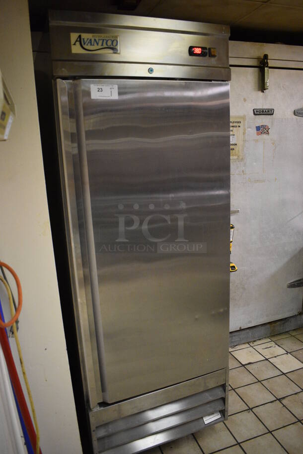 Avantco Model 178CFD1RR Stainless Steel Commercial Single Door Reach In Cooler on Commercial Casters. 115 Volts, 1 Phase. 29x32.5x83. Tested and Working! (kitchen) - Image 3 of 7