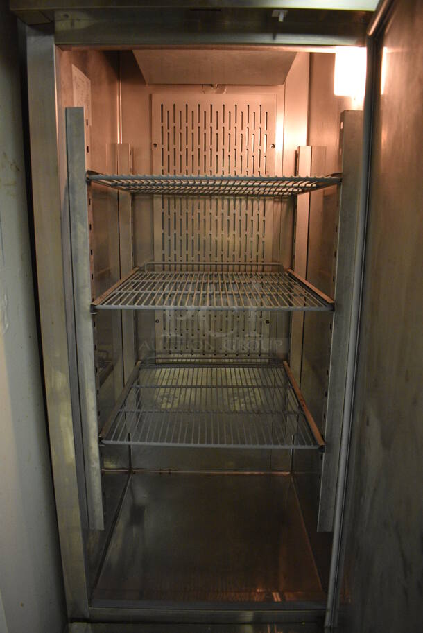 Avantco Model 178CFD1RR Stainless Steel Commercial Single Door Reach In Cooler on Commercial Casters. 115 Volts, 1 Phase. 29x32.5x83. Tested and Working! (kitchen) - Image 5 of 7