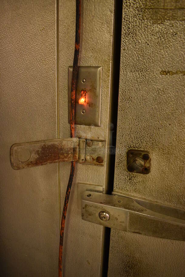 Hobart 11.5'x11.5'x7.5' Walk In Cooler Box w/ Floor, Condenser and Compressor (that is located on the roof). BUYER MUST REMOVE. (kitchen) - Image 12 of 12