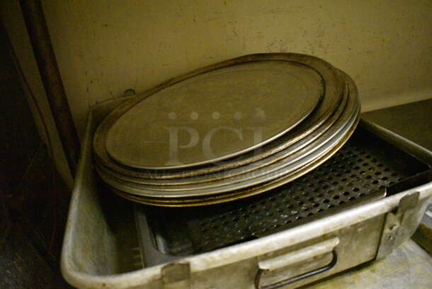 ALL ONE MONEY! Lot of Various Metal Items Including Round Pizza Pans, Baking Pans and Pan. Includes 26x18x1 (dishwasher area) - Image 3 of 4