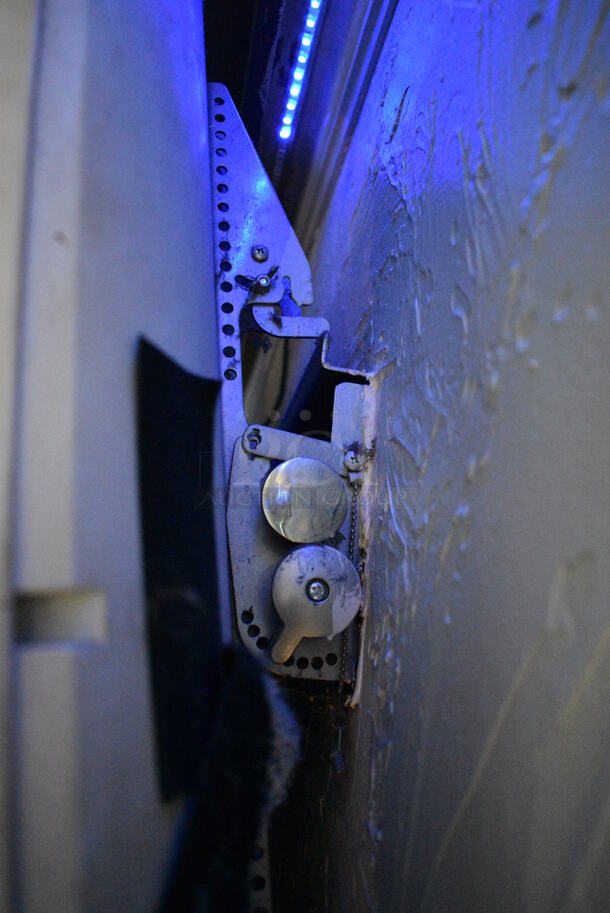 Vizio 42" Television w/ Mount. BUYER MUST REMOVE. Item Was in Working Condition on Last Day of Business. Buyer Must Pick Up - We Will Not Ship This Item. (bar) - Image 5 of 6