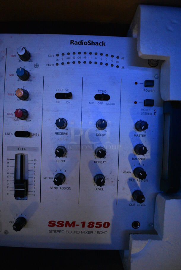 RadioShack Model SSM-1850 Stereo 4 Channel Mixer Equalizer. 20x11x3. (bar) - Image 2 of 6