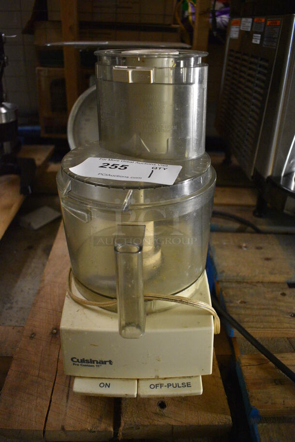 Cuisinart Metal Countertop Food Processor w/ S Blade. 7x10x14. (basement) - Image 1 of 5