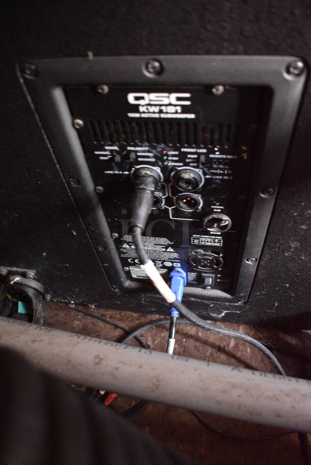 QSC KW Series Speaker on Commercial Casters. 24x28x20.5. (bar) - Image 3 of 6