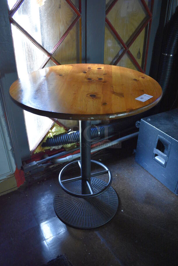 Wood Pattern Round Bar Height Table on Black Metal Table Base. 36x36x42. (bar)