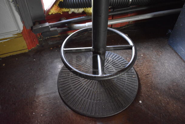 Wood Pattern Round Bar Height Table on Black Metal Table Base. 36x36x42. (bar) - Image 3 of 4