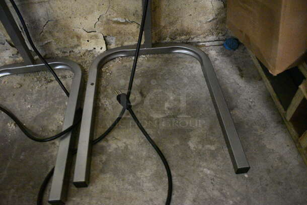 Nemco Model 6000A-2 Metal Commercial Countertop 2 Head Warming Lamp. 120 Volts, 1 Phase. 14x18x27. (basement) - Image 3 of 4