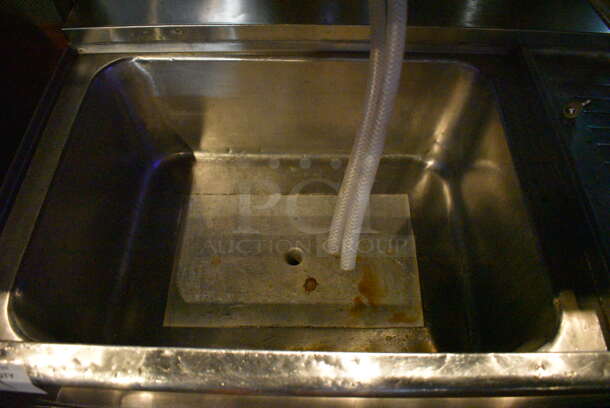 Stainless Steel 3 Bay Sink w/ Drain Board, 2 Ice Bins and 3 Speedwells. BUYER MUST REMOVE. 108x28x34. Bays 10x14x10. Drain Board 12x16x1. Ice Bins 20x15x8. (bar) - Image 3 of 6