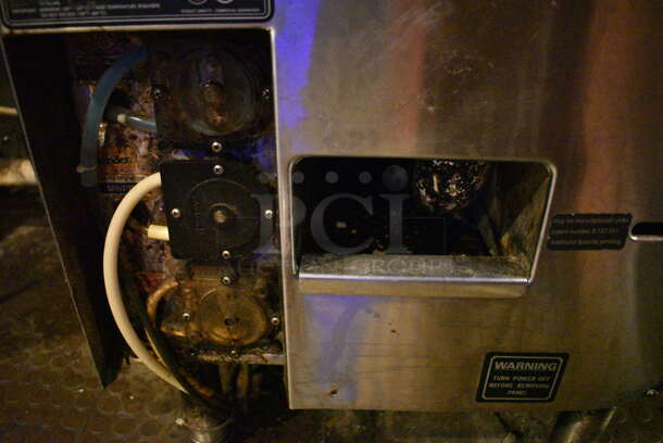 Glastender Model GT-18 / GT-18+2 Stainless Steel Commercial Glass Washer. 115 Volts, 1 Phase. BUYER MUST REMOVE. 60x25.5x38. (bar) - Image 8 of 10