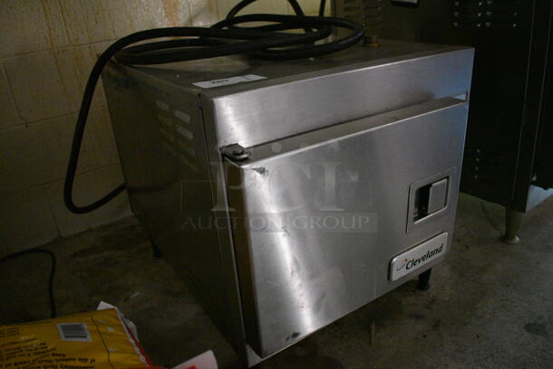 2013 Cleveland Model 21CET8 Stainless Steel Commercial Countertop Electric Powered Single Compartment Steam Cabinet. BUYER MUST REMOVE. 208 Volts, 1 Phase. Item Was in Working Condition on Last Day of Business. 21.5x32x22. (basement) - Image 3 of 6
