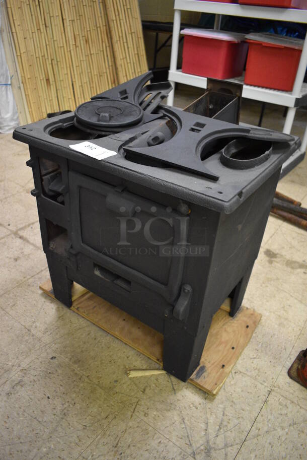 Metal Range w/ Oven. 24x20x25. (basement) - Image 2 of 4