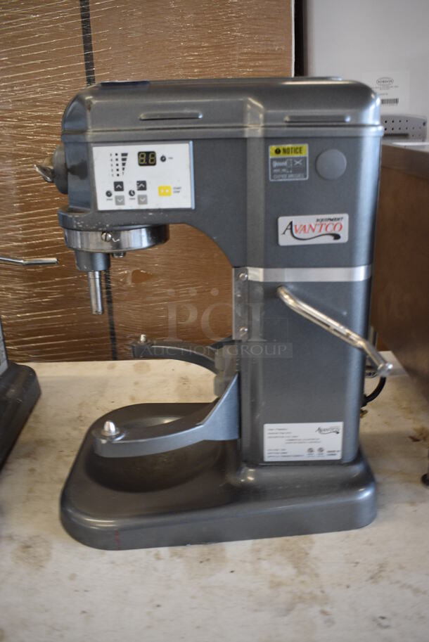 Avantco 177MIX8GY Metal Commercial Countertop 8 Quart Planetary Dough Mixer. 120 Volts, 1 Phase. 12x17x20. Tested and Does Not Power On