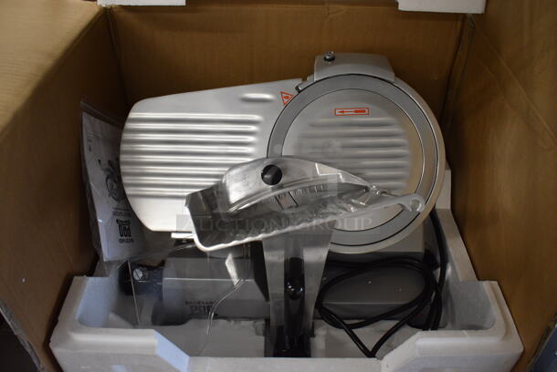BRAND NEW IN BOX! Backyard Pro 554SL110E Stainless Steel Commercial Countertop Meat Slicer w/ Blade Sharpener. 20x17x14. Tested and Working! - Image 1 of 5