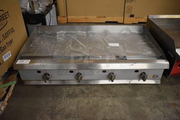 BRAND NEW SCRATCH AND DENT! CPG Stainless Steel Commercial Countertop Gas Powered Flat Top Griddle. 48x30x12