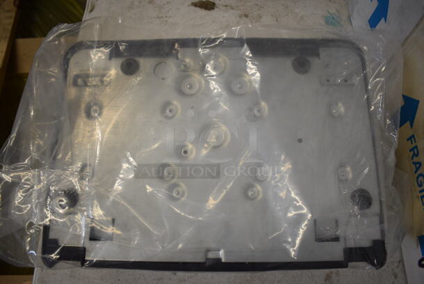 6 Boxes of BRAND NEW! Nova2 093000000 Hand Dryers. 120/208/240 Volts, 1 Phase. 14x10x6. 6 Times Your Bid! - Image 9 of 9
