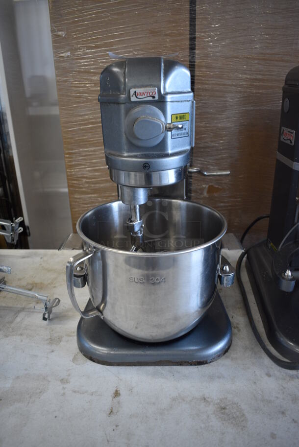 Avantco 177MIX8GY Metal Commercial Countertop 8 Quart Planetary Dough Mixer w/ Stainless Steel Mixing Bowl and Paddle Attachment. 120 Volts, 1 Phase. 12x17x20. Tested and Powers On But Parts Do Not Move - Image 2 of 9