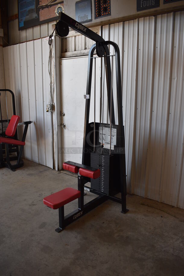Cybex Black Metal Commercial Lat Pulldown Machine. 31x52x88 - Image 2 of 6