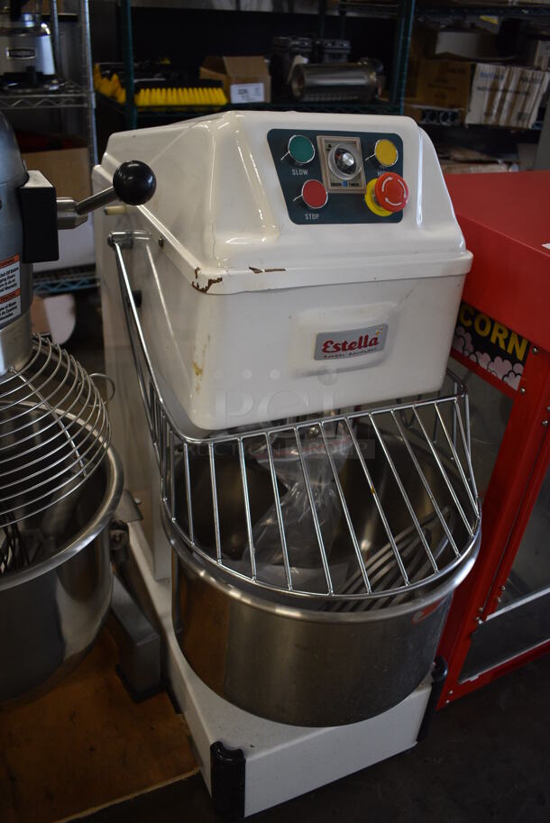 Estella HS20S Metal Commercial Floor Style 21 Quart Spiral Dough Mixer w/ Stainless Steel Mixing Bowl, Paddle Attachment and Bowl Guard. 120 Volts, 1 Phase. 15x27x36. Tested and Working! - Image 3 of 6