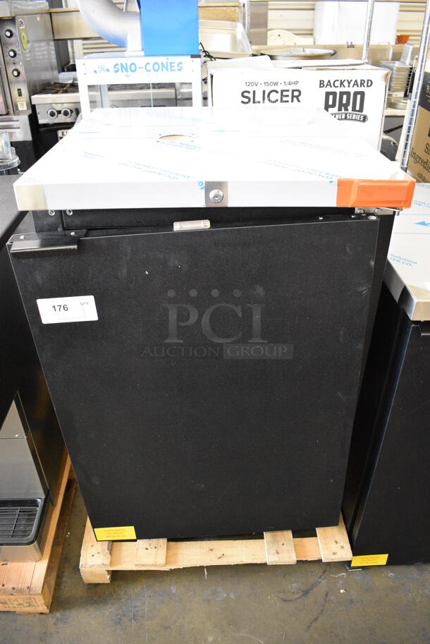 BRAND NEW SCRATCH AND DENT! 2019 Micro Matic Model MDD 23 E Stainless Steel Single Door Direct Draw Kegerator. Door Needs To Be Reattached. 115 Volts, 1 Phase. 25x28x39. Tested and Working! - Image 1 of 6
