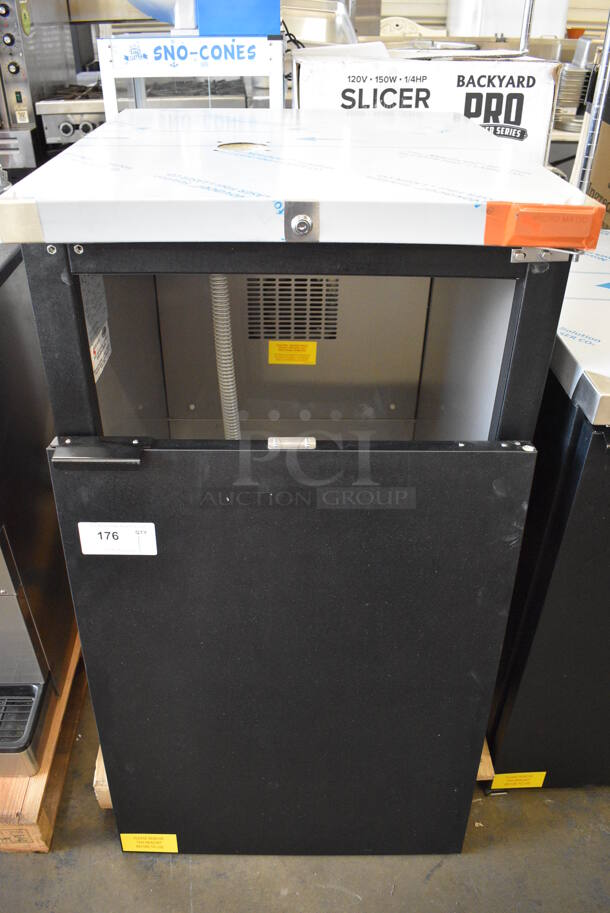 BRAND NEW SCRATCH AND DENT! 2019 Micro Matic Model MDD 23 E Stainless Steel Single Door Direct Draw Kegerator. Door Needs To Be Reattached. 115 Volts, 1 Phase. 25x28x39. Tested and Working! - Image 6 of 6