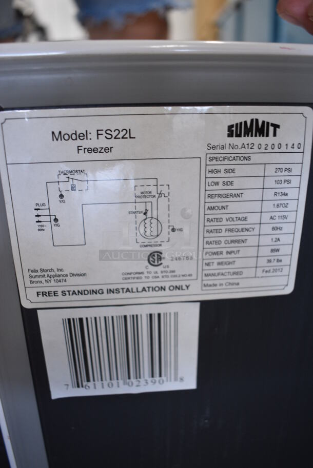 BRAND NEW! Summit FS22L Mini Freezer. 115 Volts, 1 Phase. 17.5x19.5x20.5. Tested and Working! - Image 4 of 6