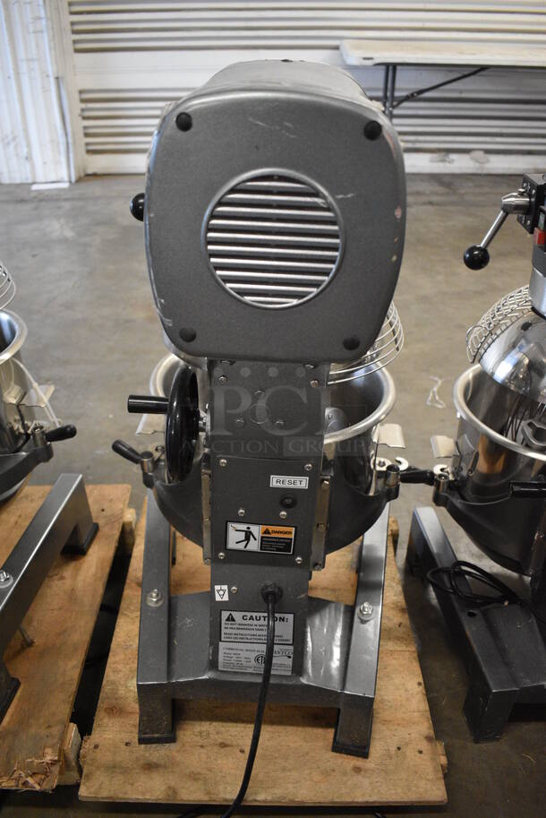 Avantco MX20 Metal Commercial 20 Quart Planetary Dough Mixer w/ Stainless Steel Bowl, Bowl Guard, Dough Hook and Paddle Attachments. 120 Volts, 1 Phase. 15x21x32. Tested and Does Not Power On - Image 5 of 6