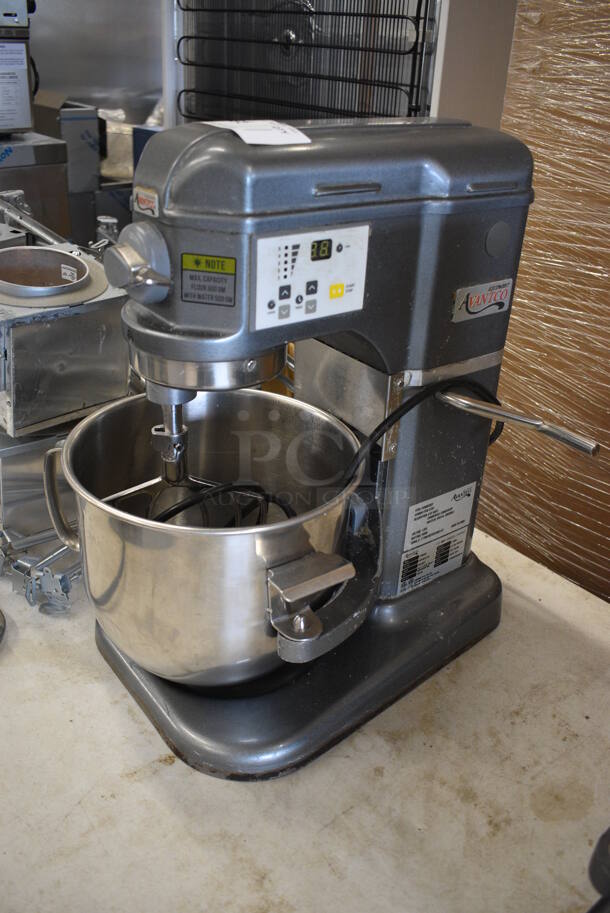Avantco 177MIX8GY Metal Commercial Countertop 8 Quart Planetary Dough Mixer w/ Stainless Steel Mixing Bowl and Paddle Attachment. 120 Volts, 1 Phase. 12x17x20. Tested and Powers On But Parts Do Not Move