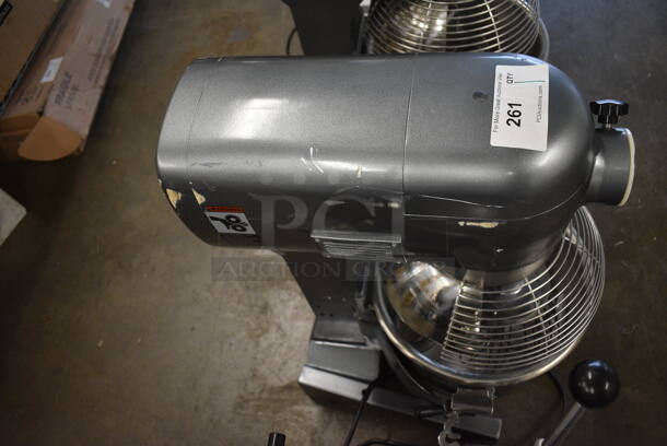 Avantco MX20 Metal Commercial 20 Quart Planetary Dough Mixer w/ Stainless Steel Bowl, Bowl Guard, Whisk and Paddle Attachments. 120 Volts, 1 Phase. 15x21x32. Tested and Working! - Image 5 of 9