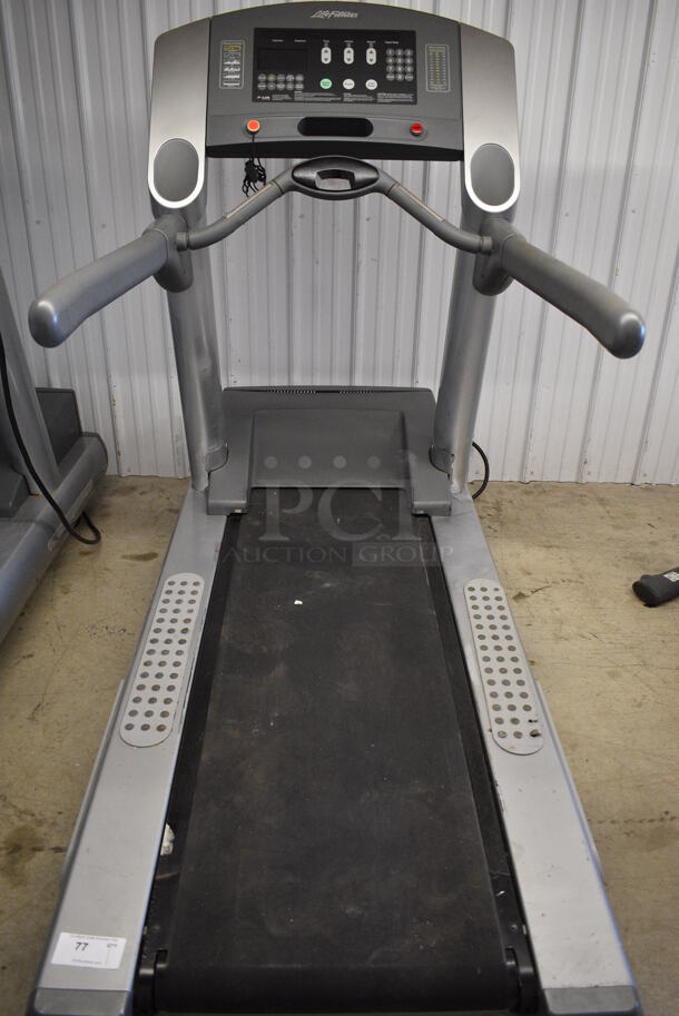 Life Fitness Model 95Ti Metal Commercial Treadmill. 32x84x63. Tested and Working!