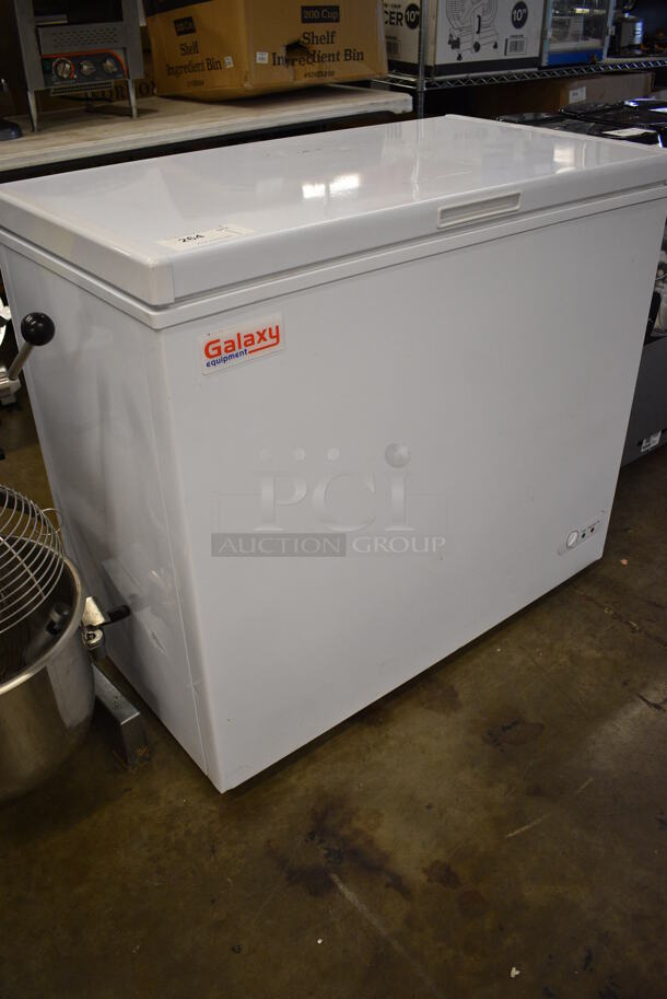 Galaxy 177CF7 Chest Freezer. 115 Volts, 1 Phase. 38x21x33.5. Tested and Powers On But Does Not Get Cold - Image 8 of 8