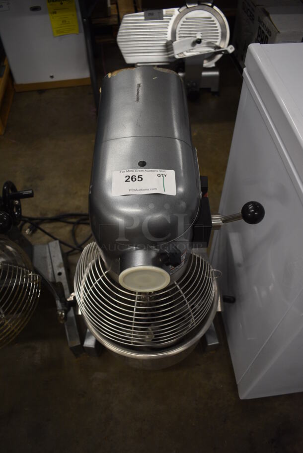 Avantco MX20 Metal Commercial 20 Quart Planetary Dough Mixer w/ Stainless Steel Bowl, Bowl Guard, Whisk and Dough Hook Attachments. 120 Volts, 1 Phase. 15x21x32. Tested and Working! - Image 2 of 8