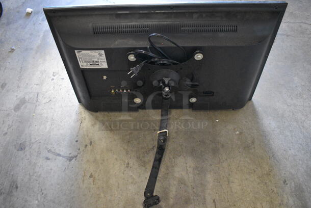 Samsung Model UN32EH4003F 32" Television. 110-120 Volts, 1 Phase. Buyer Must Pick Up - We Will Not Ship This Item.  - Image 3 of 11