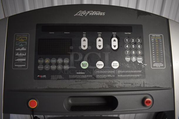 Life Fitness Model 95Ti Metal Commercial Treadmill. 32x84x63. Tested and Working! - Image 6 of 9