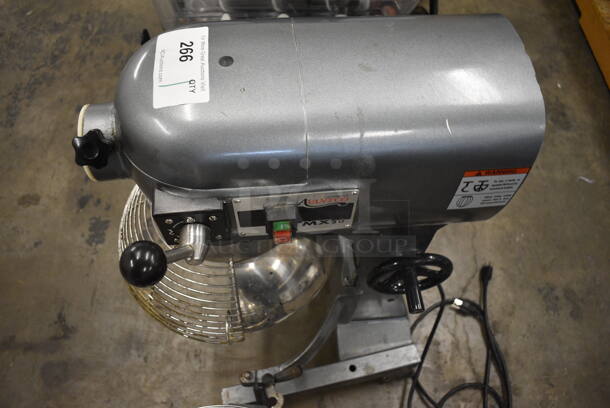 Avantco MX20 Metal Commercial 20 Quart Planetary Dough Mixer w/ Bowl Guard. 120 Volts, 1 Phase. 15x21x32. Tested and Working! - Image 4 of 6