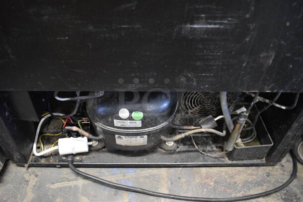 EdgeStar Model CWR1661SZ Metal Commercial Single Door Reach In Wine Chiller Merchandiser. 115 Volts, 1 Phase. 23.5x26x69. Tested and Working! - Image 7 of 7