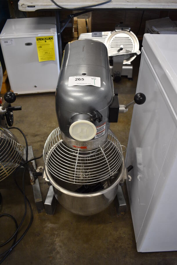 Avantco MX20 Metal Commercial 20 Quart Planetary Dough Mixer w/ Stainless Steel Bowl, Bowl Guard, Whisk and Dough Hook Attachments. 120 Volts, 1 Phase. 15x21x32. Tested and Working! - Image 8 of 8