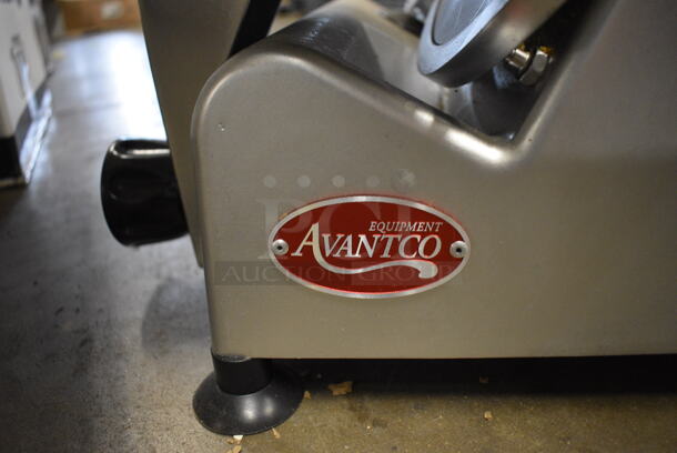 BRAND NEW IN BOX! Avantco 177SL312 Stainless Steel Commercial Countertop Meat Slicer w/ Blade Sharpener. 120 Volts, 1 Phase. 26x20x20. Tested and Working! - Image 7 of 7