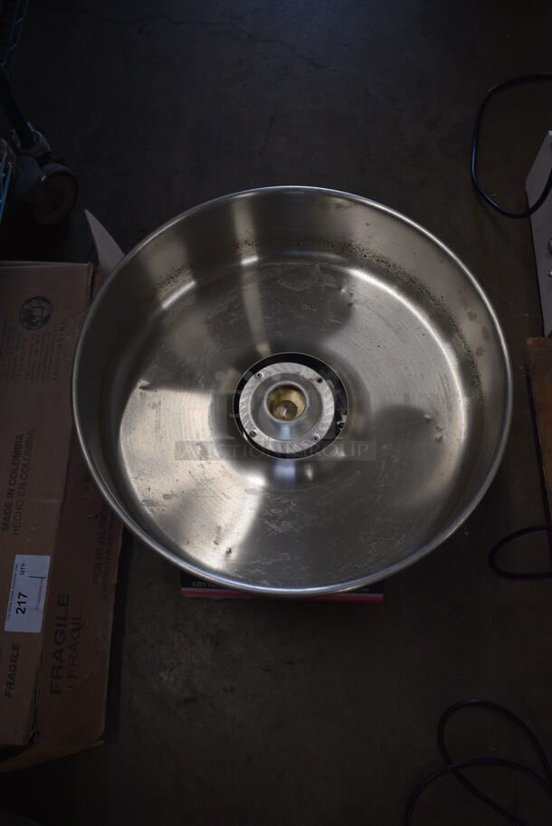 Carnival King 382CCME21 Metal Commercial Countertop Cotton Candy Machine. 110 Volts, 1 Phase. 19x19x16. Tested and Working! - Image 4 of 8