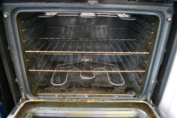 General Electric Model JSP42BOK3BB Metal Electric Powered 4 Burner Range w/ Oven. 208 Volts, 1 Phase. 32x27x35.5 - Image 4 of 9