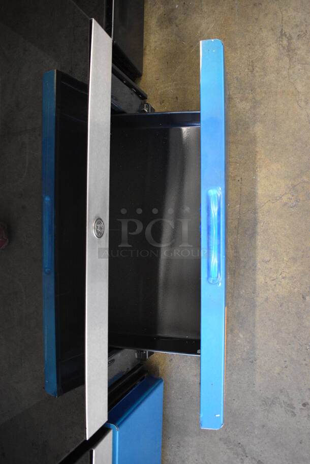 BRAND NEW SCRATCH AND DENT! General Electric JB256RM2SS Stainless Steel Electric Powered 4 Burner Range w/ Oven. 208 Volts, 1 Phase. 30x27x46.5 - Image 5 of 9