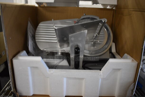 BRAND NEW IN BOX! Backyard Pro 554SL110E Stainless Steel Commercial Countertop Meat Slicer w/ Blade Sharpener. 20x17x14. Tested and Working! - Image 3 of 5