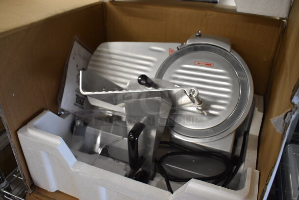 BRAND NEW IN BOX! Backyard Pro 554SL110E Stainless Steel Commercial Countertop Meat Slicer w/ Blade Sharpener. 20x17x14. Tested and Working! - Image 5 of 5