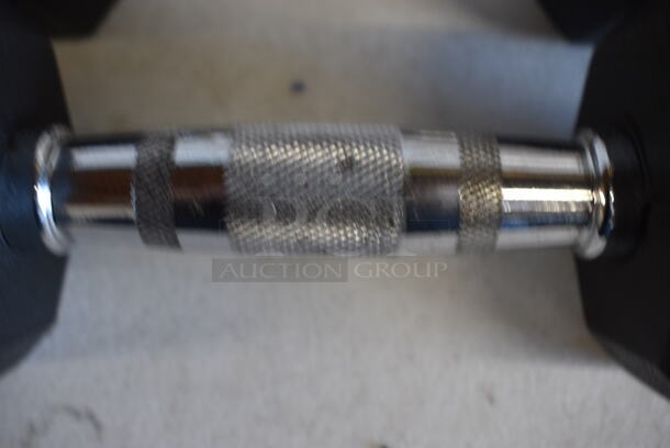 2 Black and Chrome Metal 12 Pound Hex Dumbbells. 11.5x4.5x3.5. 2 Times Your Bid! - Image 2 of 4