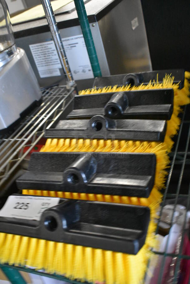 5 BRAND NEW! Black and Yellow Brush Heads. 10x6x3. 5 Times Your Bid! - Image 2 of 6