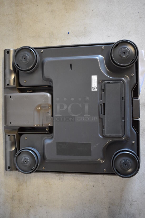Omron Body Fat BMI Scale. 12x13x2 - Image 5 of 8