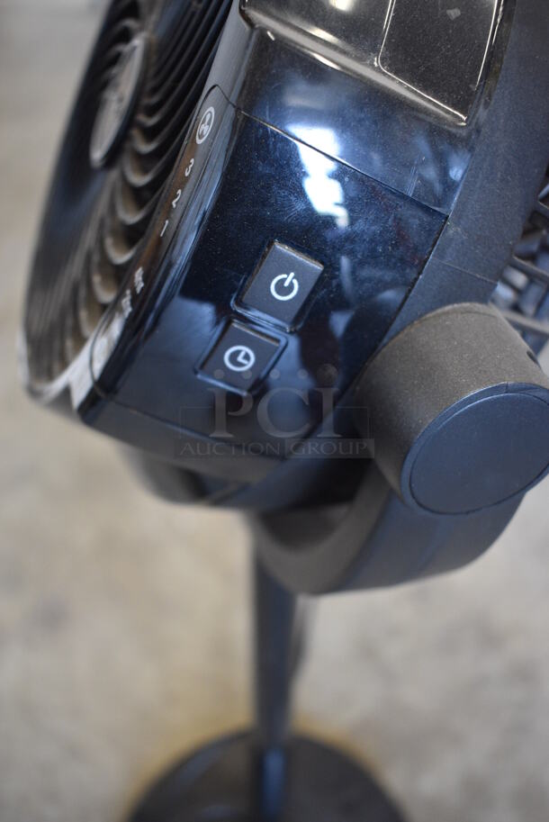 Lasko Black Poly Floor Style Fan. 120 Volts, 1 Phase. 13x13x35. Tested and Working! - Image 4 of 6