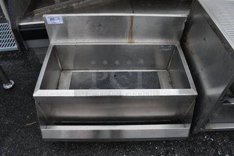 Stainless Steel Ice Bin w/ Speed Well. No Legs. 36x24x25