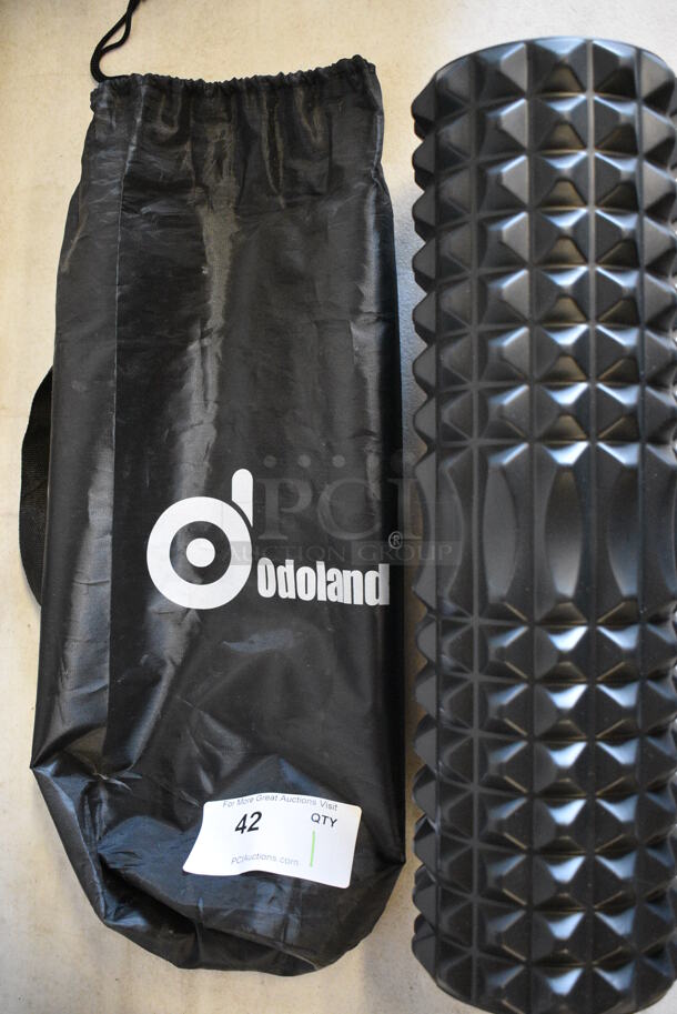 Odoland Black Textured Roller in Bag. 17.5x5.5x5.5