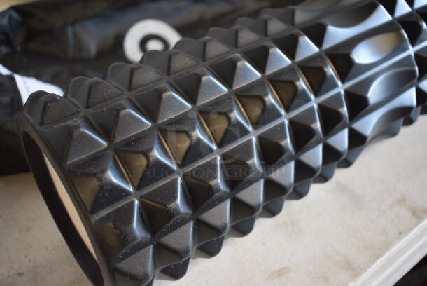Odoland Black Textured Roller in Bag. 17.5x5.5x5.5 - Image 3 of 6