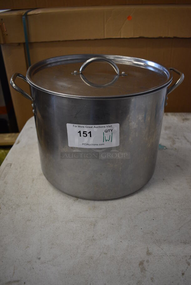 Metal Stock Pot w/ Lid. 15.5x13x10